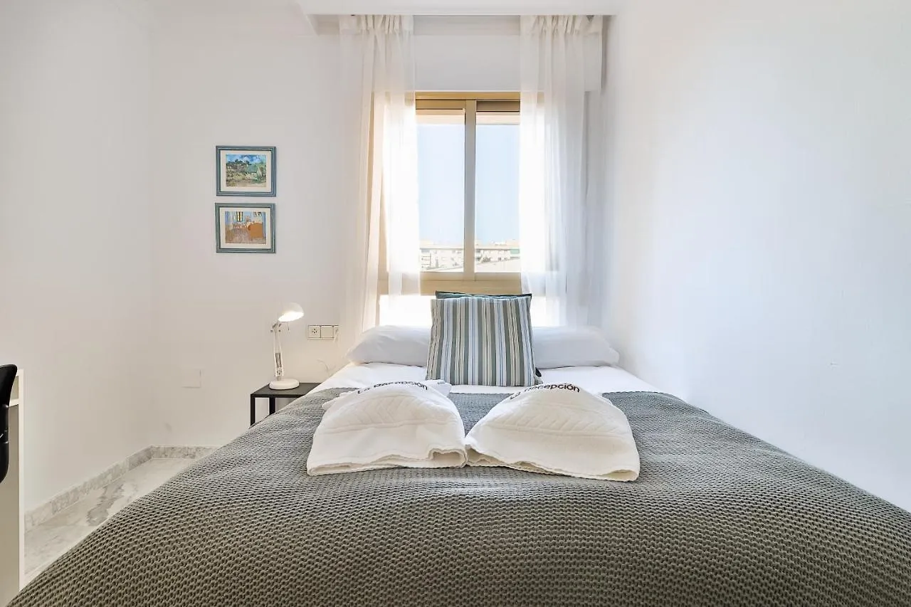 C9 Roomy Luminous 5 Bedroom In Town Málaga