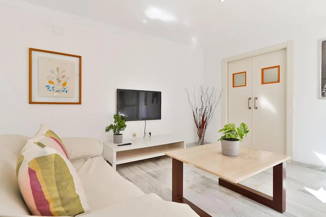 C9 Roomy Luminous 5 Bedroom In Town Málaga 0*,  Spagna