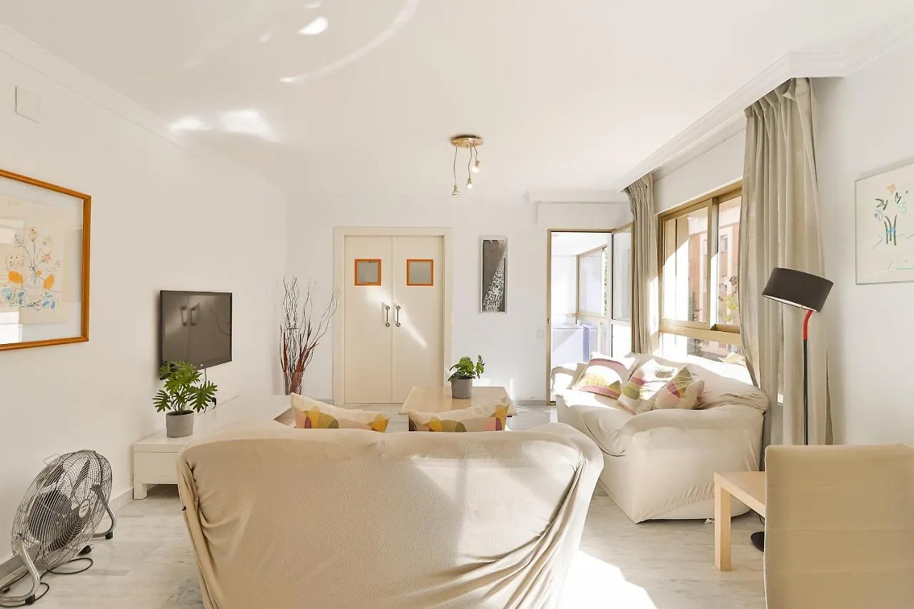 C9 Roomy Luminous 5 Bedroom In Town Málaga Appartamento